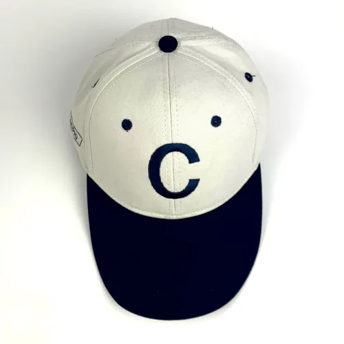 Пошив кепок з логотипом С