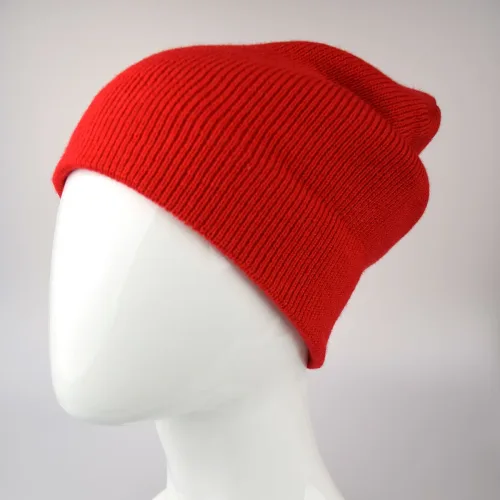 В'язана шапка. Виробництво на замовлення