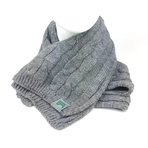 Шарф з етикеткою замовника