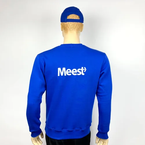 Пошив регланів для компанії Meest. Основні напрямки діяльності нашого клієнта компанії Meest – це міжнародні поштово-логістичні та фінансові послуги для компаній та фізичних осіб. Meest – група компаній надає послуги у 40 країнах світу, серед яких: Україна, США, Канада, Німеччина, Великобританія, Франція, Італія, Іспанія, Греція, Португалія, Чехія, Польща, Китай, Казахстан, Грузія, Узбекистан, Вірменія, Азербайджан, Ізраїль та інші. 