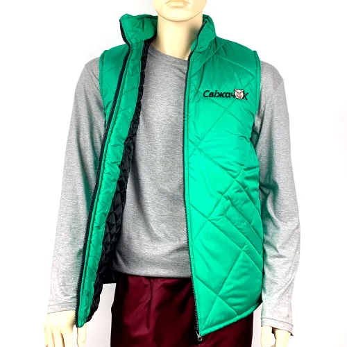 Утеплений жилет (модель №2) пошитий на синтепоні має вишивку логотипа